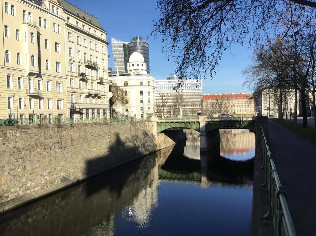 Ajo Central Wien Eksteriør bilde